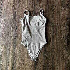 NWOT VINGOSTAR Ribbed Shapewear Bodysuit • Light Gray